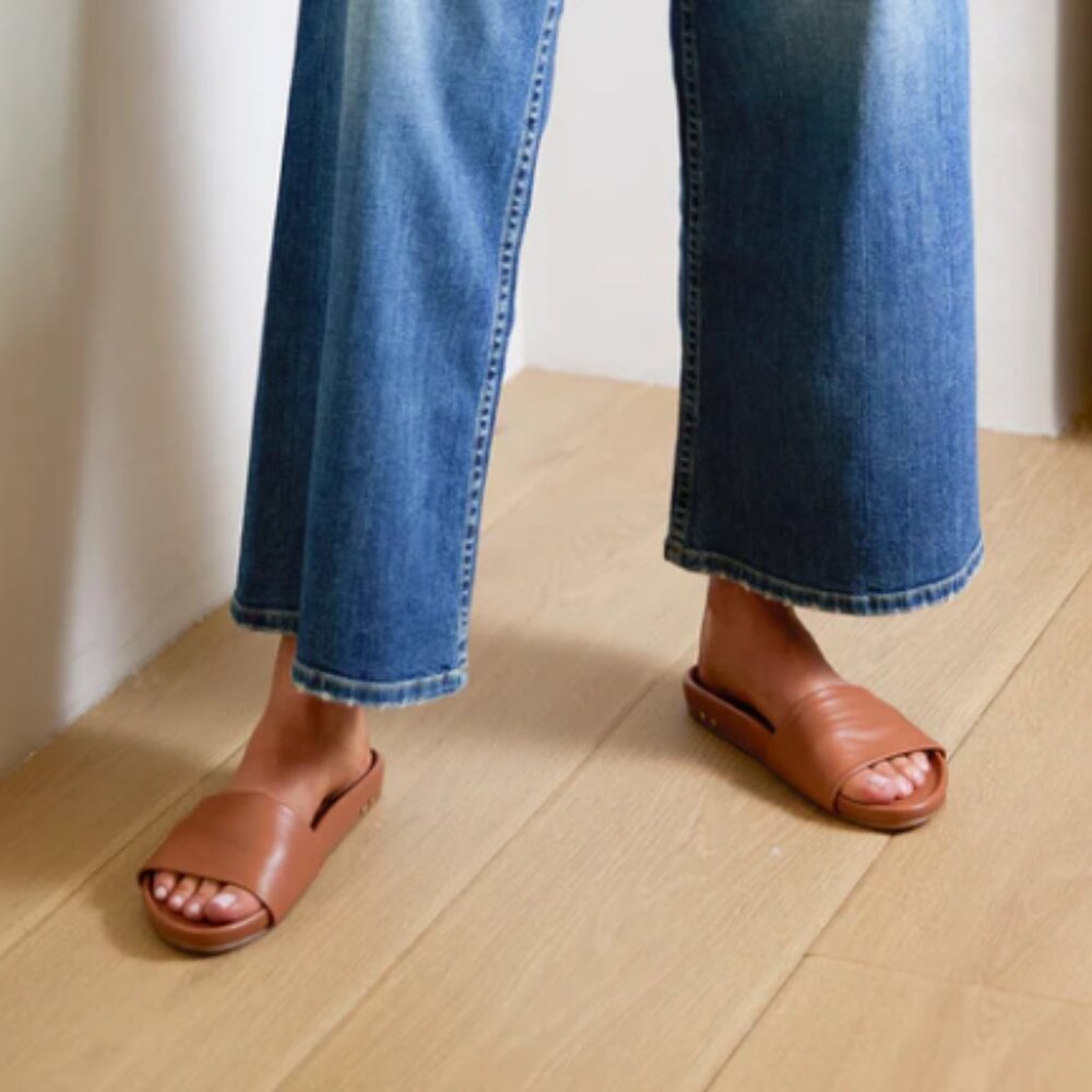 Beek Gallito Leather Slide Sandal size 8